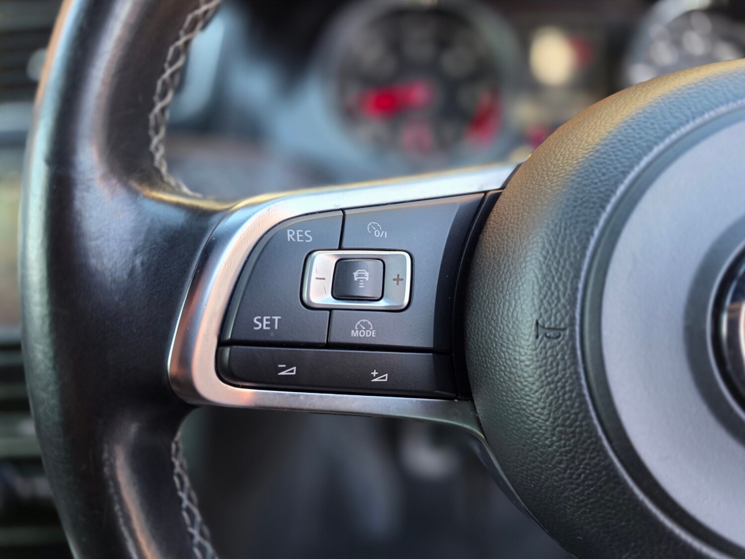 Used Volkswagen Golf 2015 for sale - 77363333: Photo 33