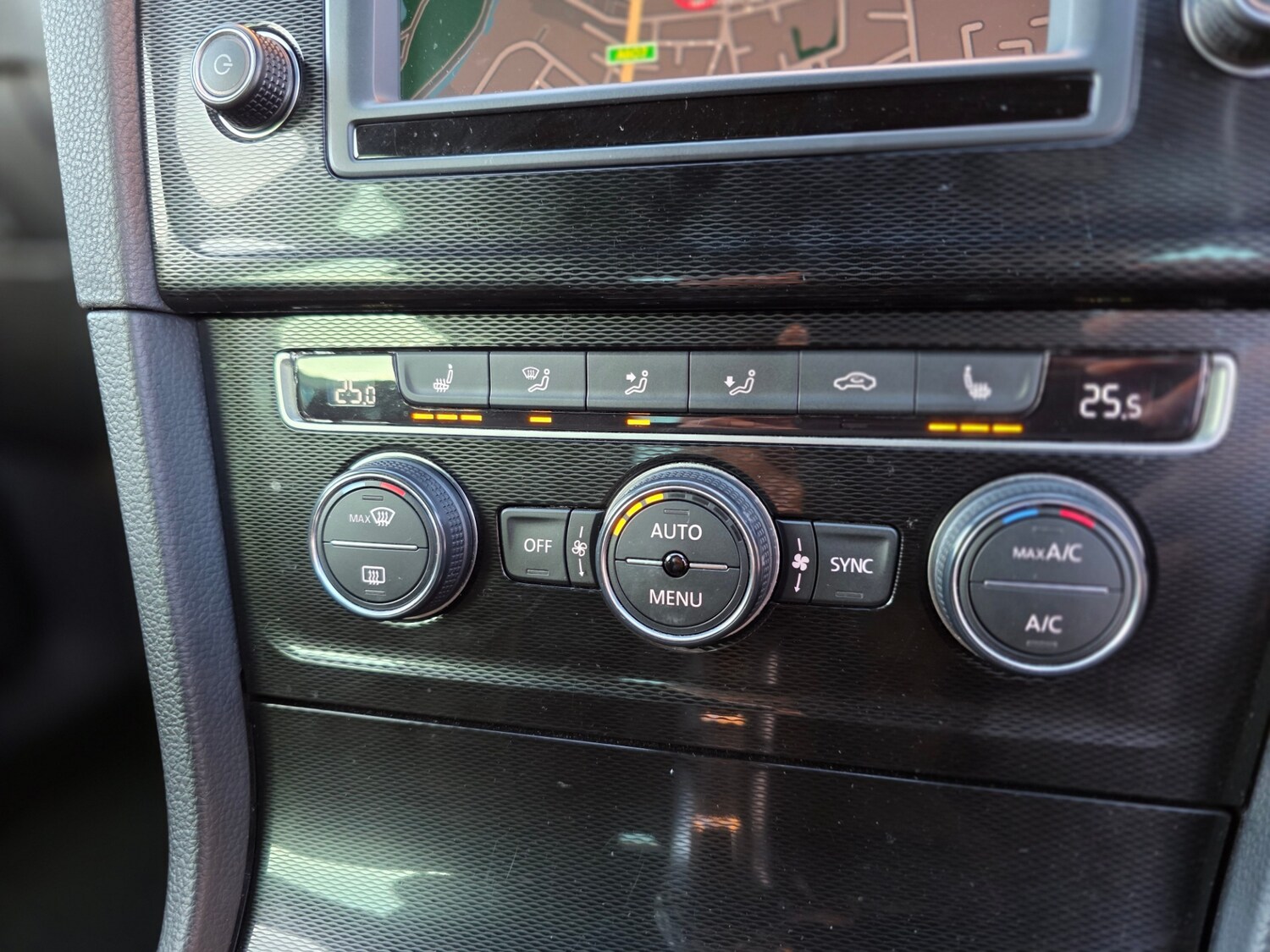 Used Volkswagen Golf 2015 for sale - 77363333: Photo 34