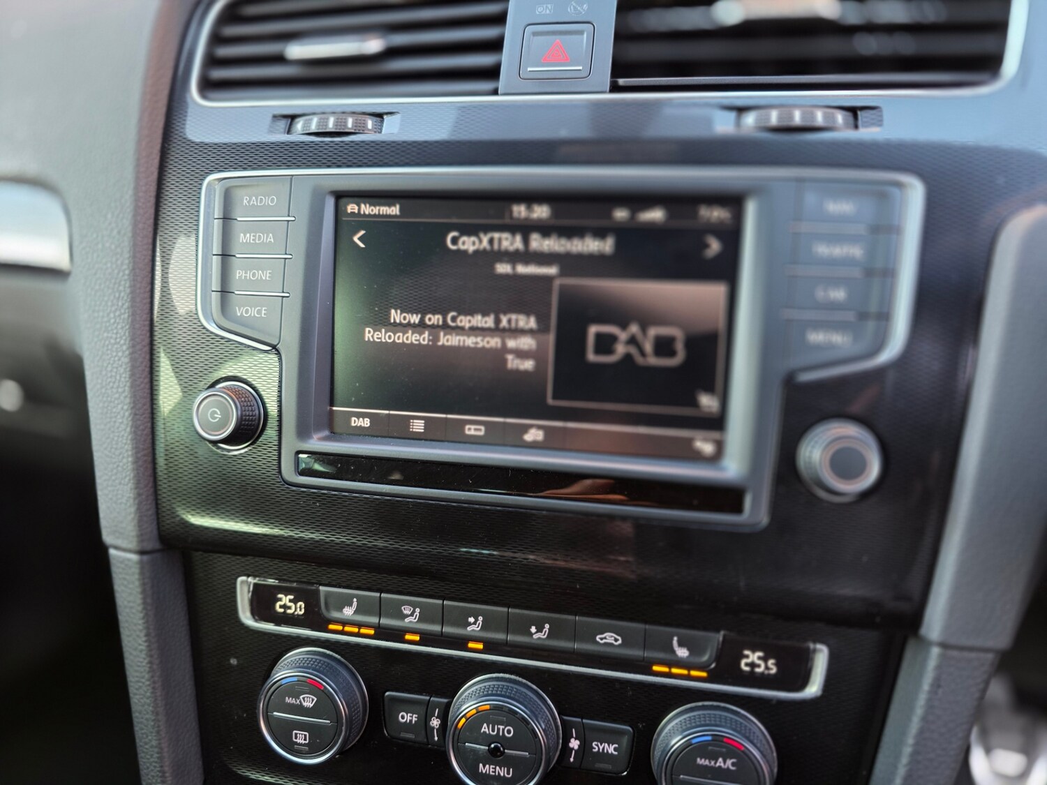 Used Volkswagen Golf 2015 for sale - 77363333: Photo 41