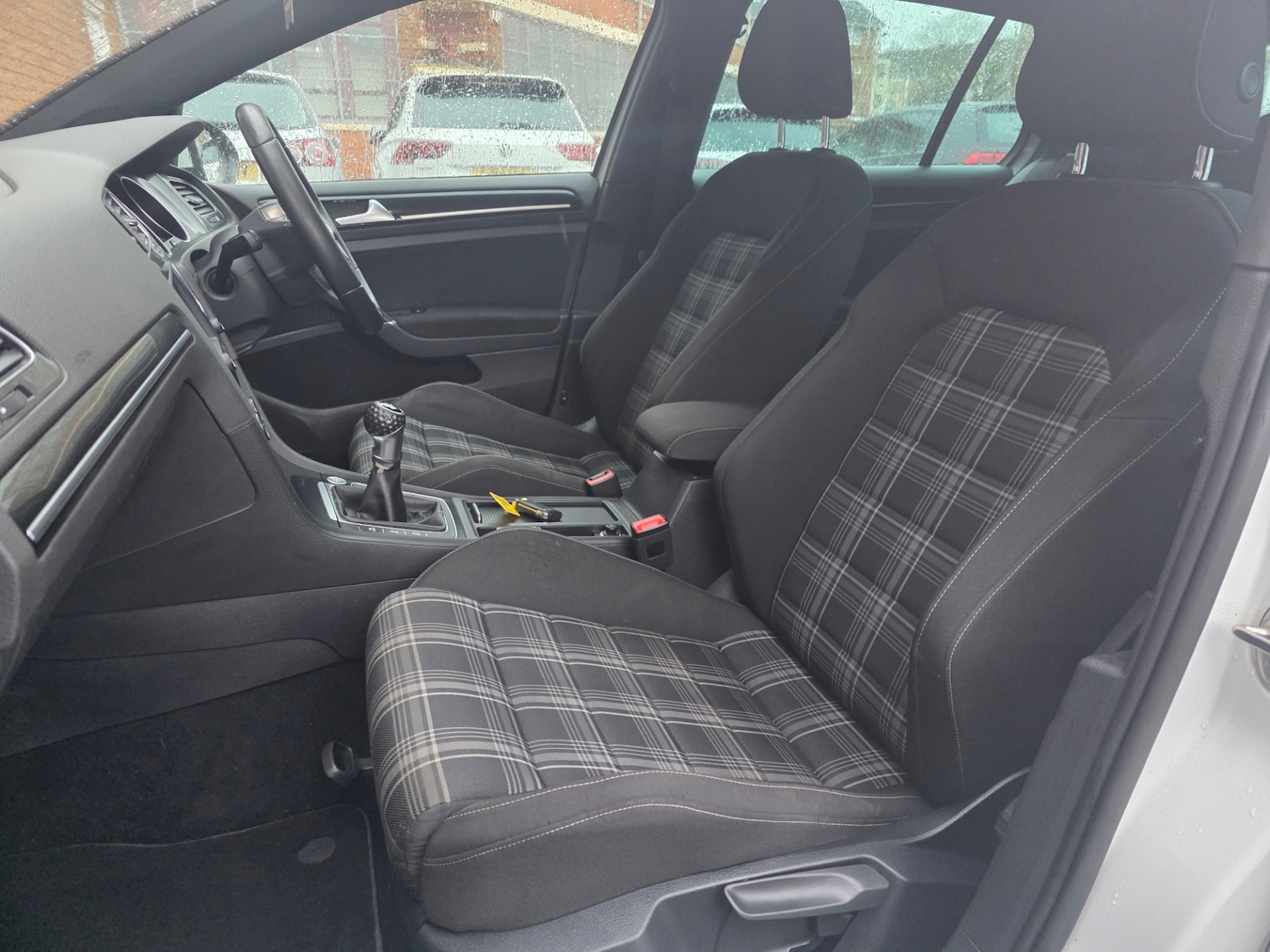 Used Volkswagen Golf 2016 for sale - 77495032: Photo 24