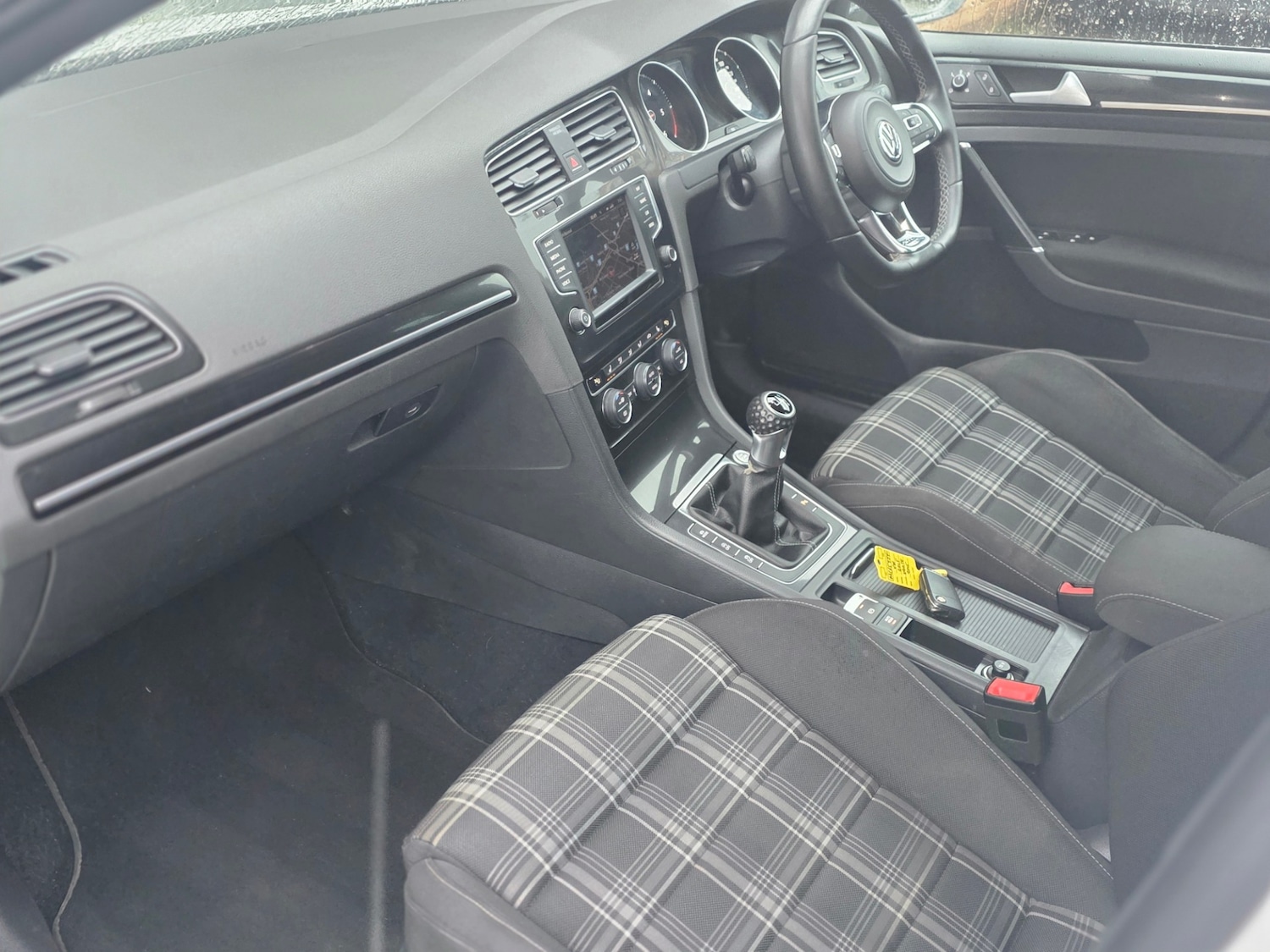 Used Volkswagen Golf 2016 for sale - 77495032: Photo 25