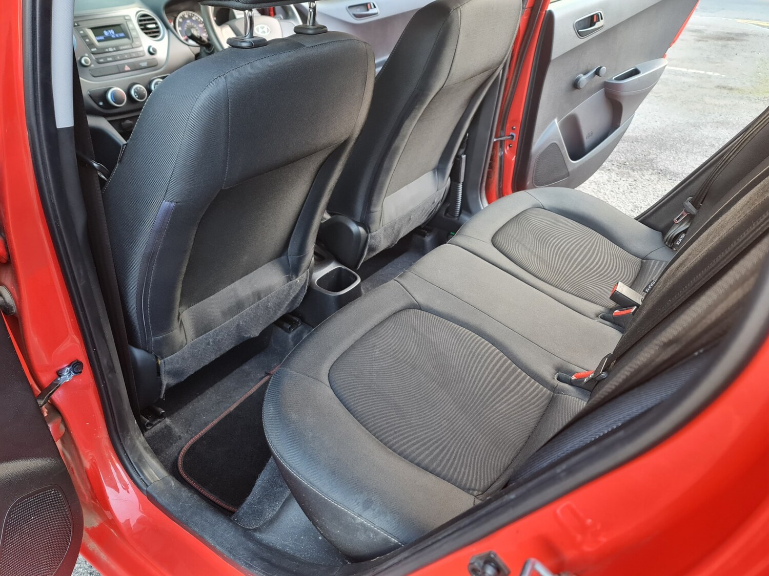 Used Hyundai i10 2018 for sale - 76205759: Photo 15