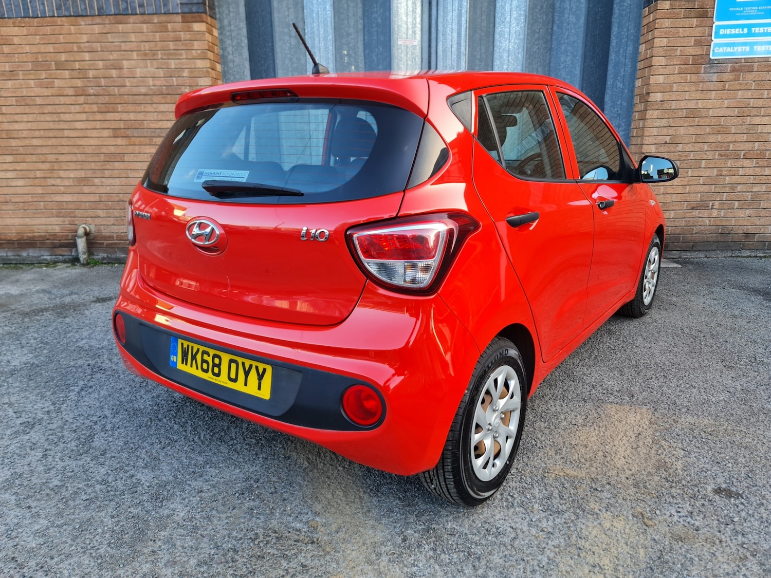 Used Hyundai i10 2018 for sale - 76205759: Photo 2