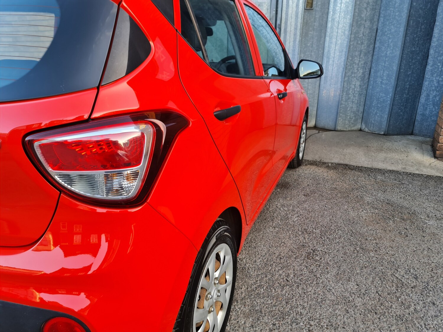 Used Hyundai i10 2018 for sale - 76205759: Photo 9