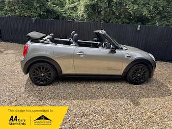 Used MINI Convertible 2016 for sale - 79053961: Photo