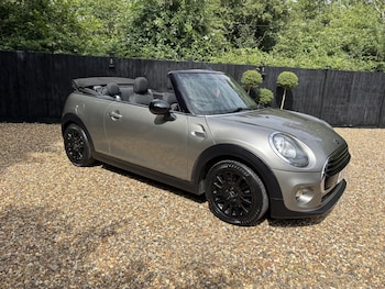 Used MINI Convertible 2016 for sale - 79053961: Photo