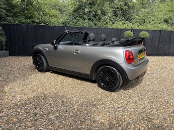 Used MINI Convertible 2016 for sale - 79053961: Photo