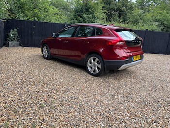 Used Volvo V40 Cross Country 2015 for sale - 78763034: Photo