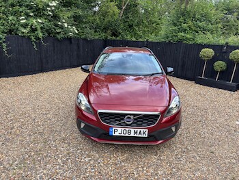 Used Volvo V40 Cross Country 2015 for sale - 78763034: Photo