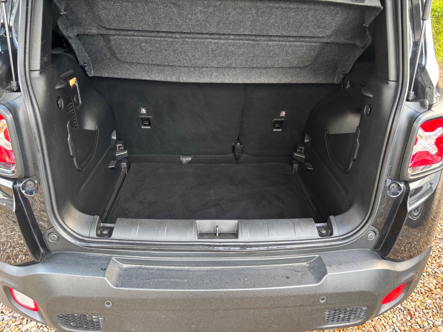 Used Jeep Renegade 2020 for sale - 76786856: Photo 11