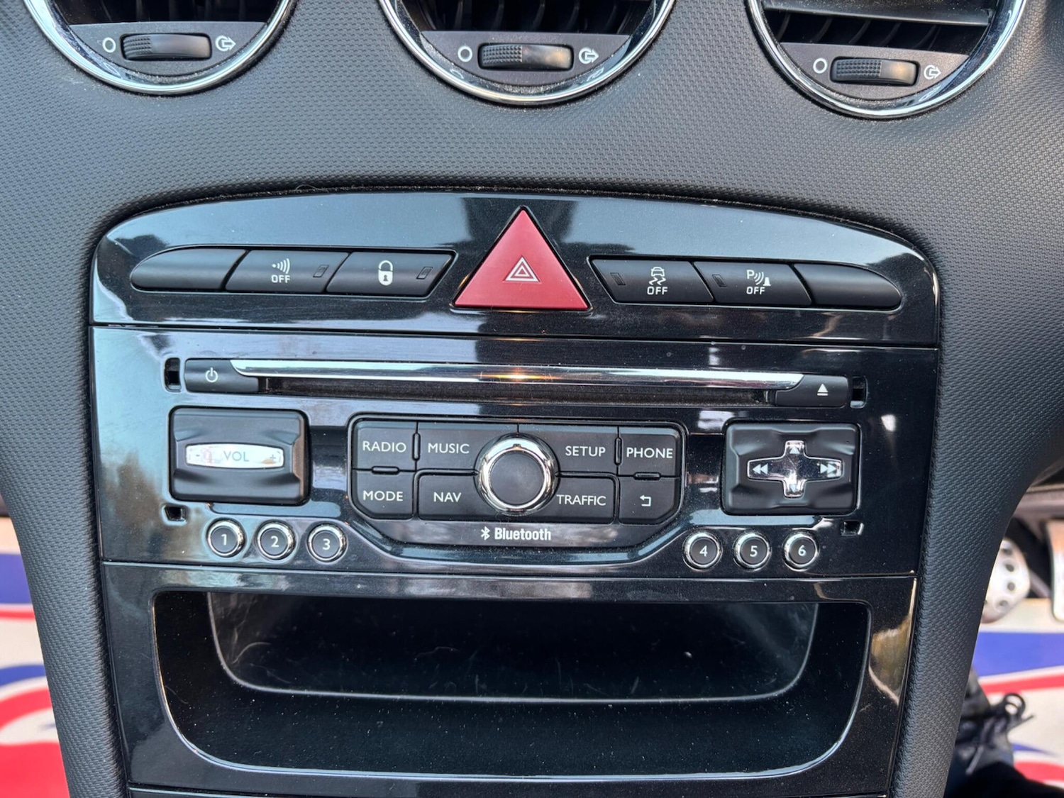 Used Peugeot 308 2014 for sale - 76992121: Photo 30