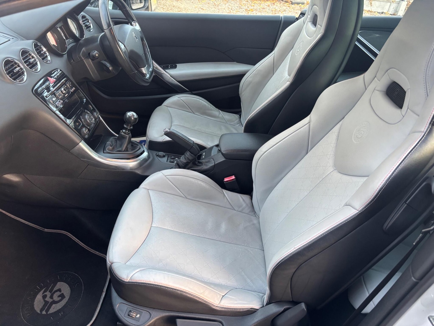 Used Peugeot 308 2014 for sale - 76992121: Photo 35