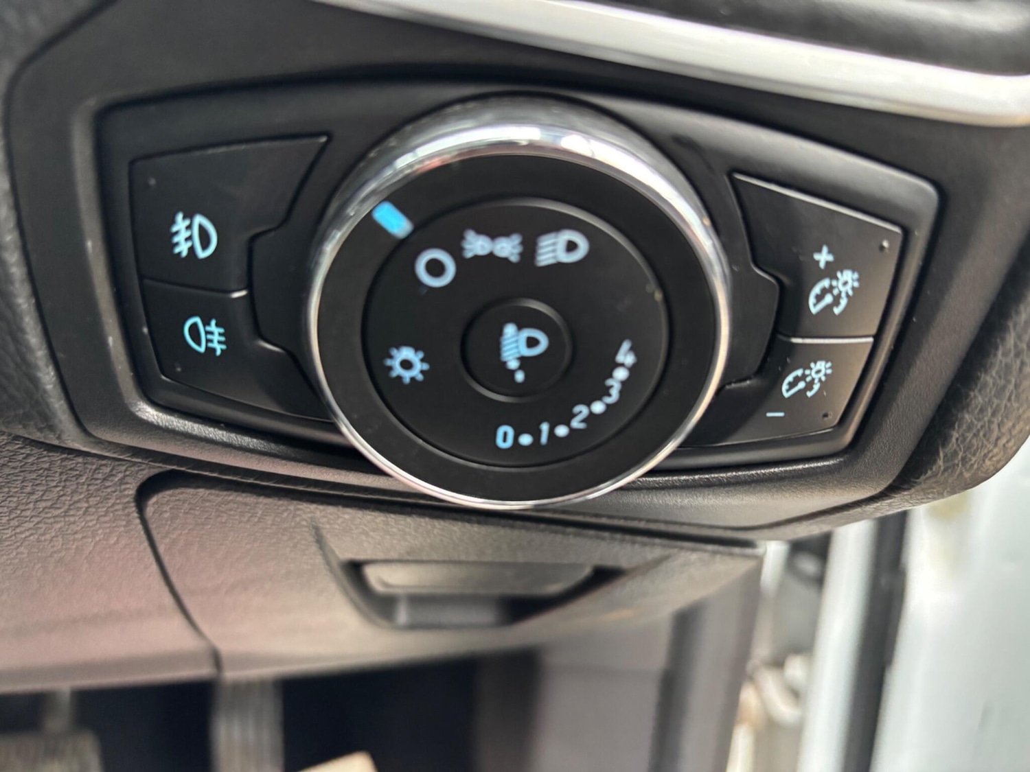 Used Ford Focus 2014 for sale - 76634288: Photo 15