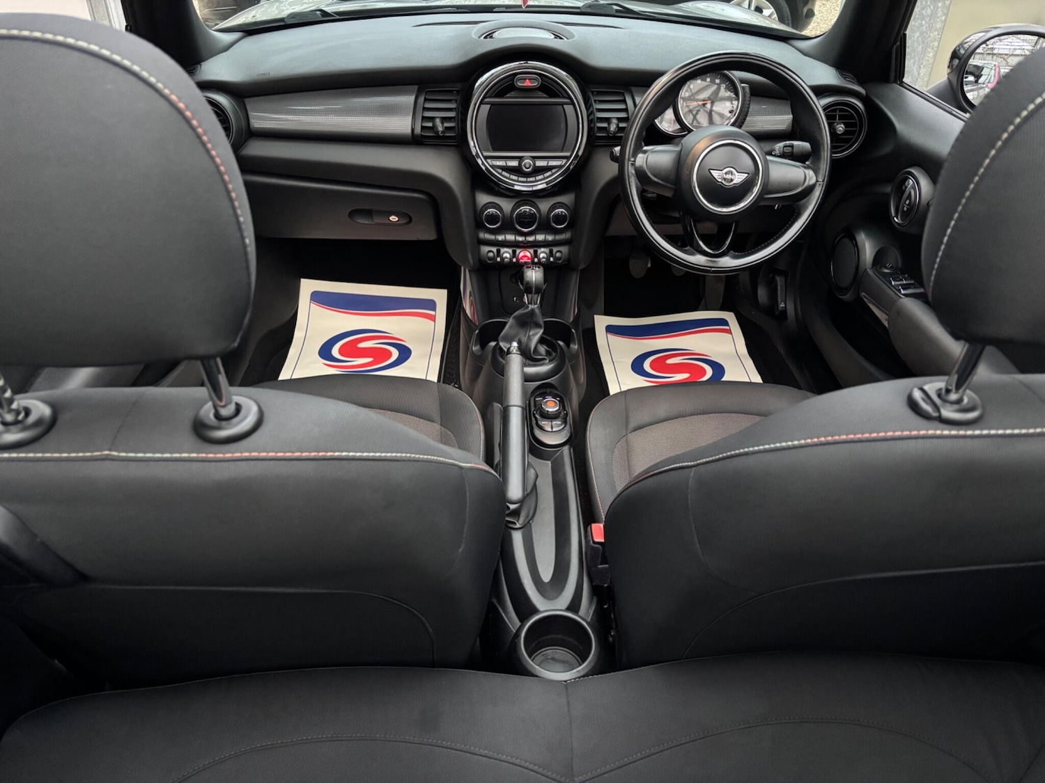 Used MINI Convertible 2016 for sale - 76989755: Photo 19