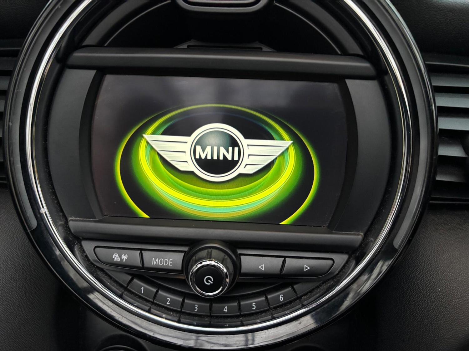 Used MINI Convertible 2016 for sale - 76989755: Photo 25