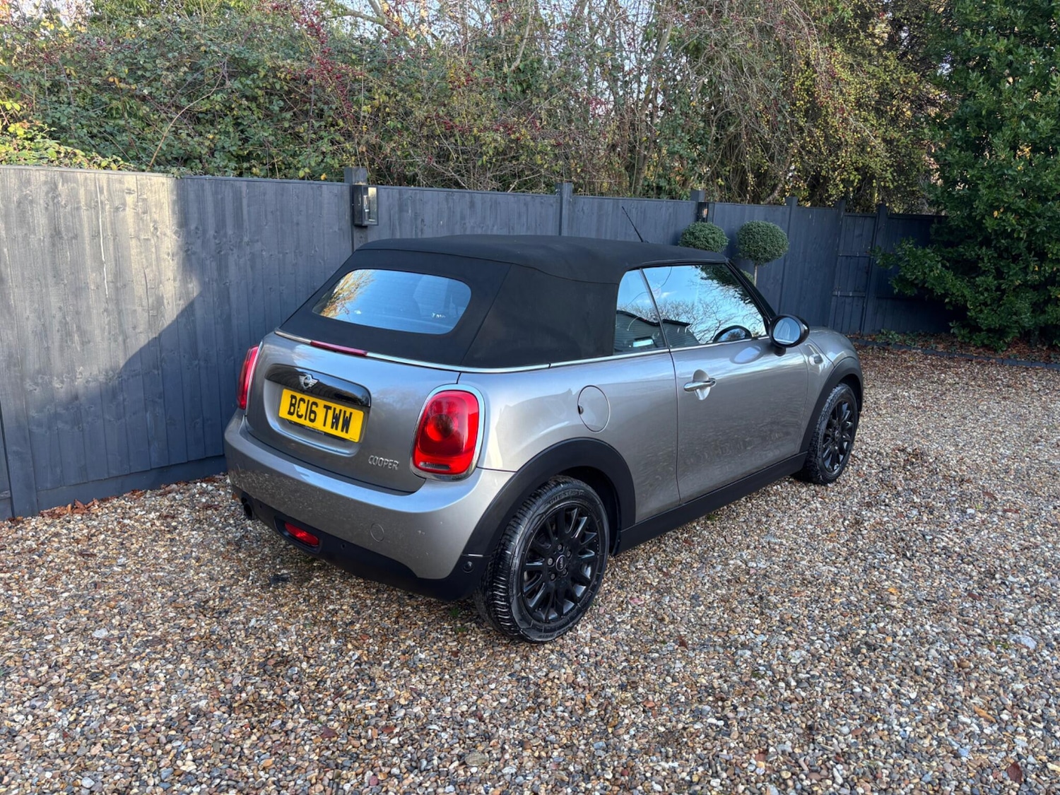 Used MINI Convertible 2016 for sale - 76989755: Photo 36