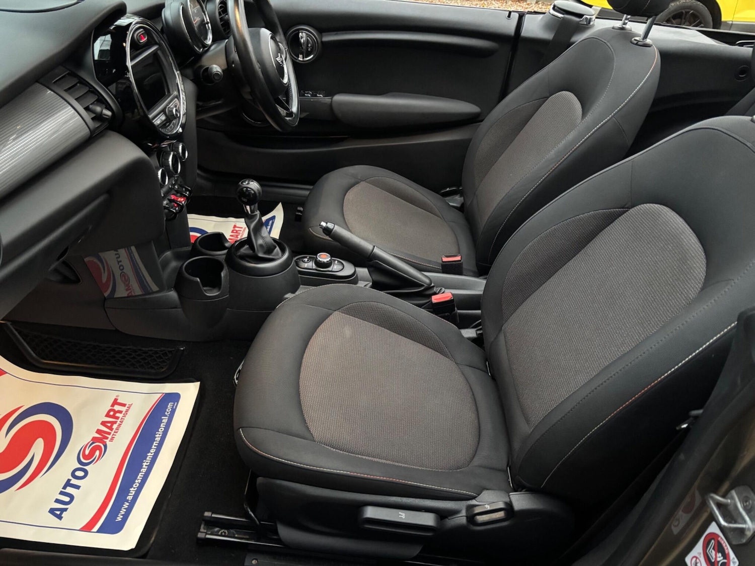 Used MINI Convertible 2016 for sale - 76989755: Photo 7