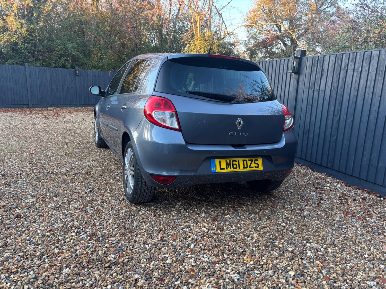 Used Renault Clio 2011 for sale - 76645587: Photo 18