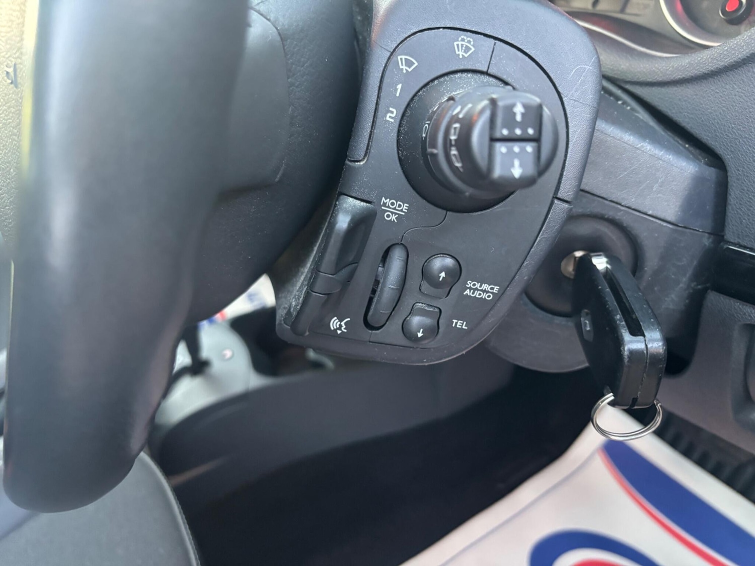 Used Renault Clio 2011 for sale - 76645587: Photo 22