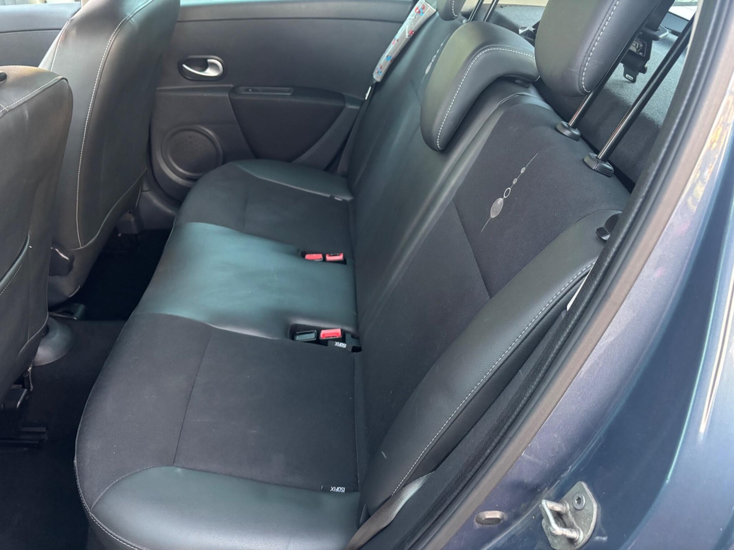 Used Renault Clio 2011 for sale - 76645587: Photo 8