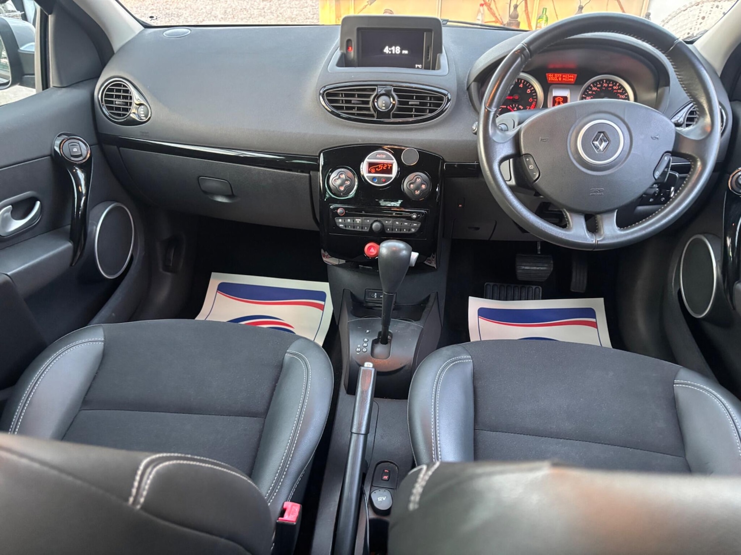 Used Renault Clio 2011 for sale - 76645587: Photo 9