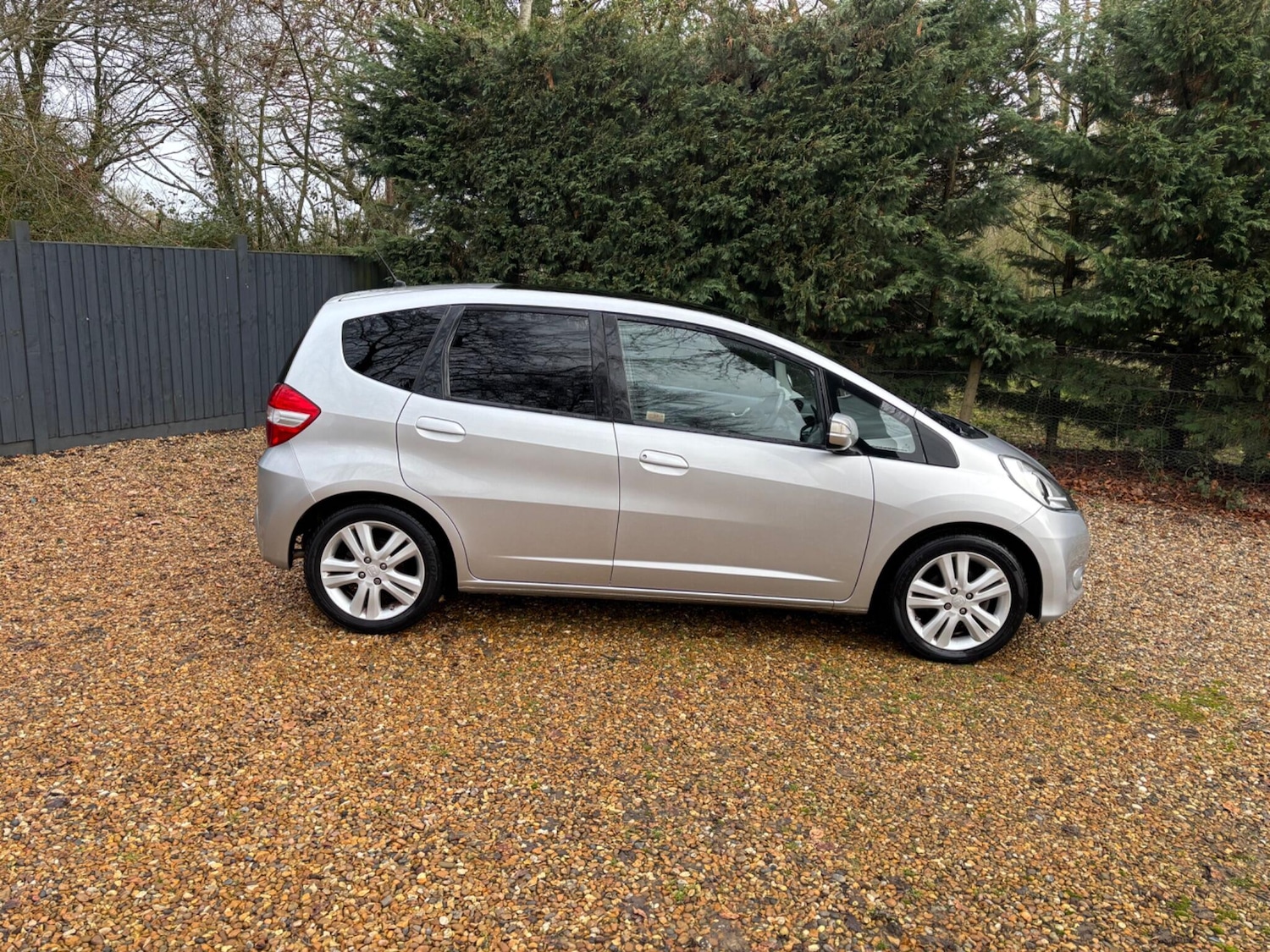 Used Honda Jazz 2014 for sale - 77166670: Photo 2