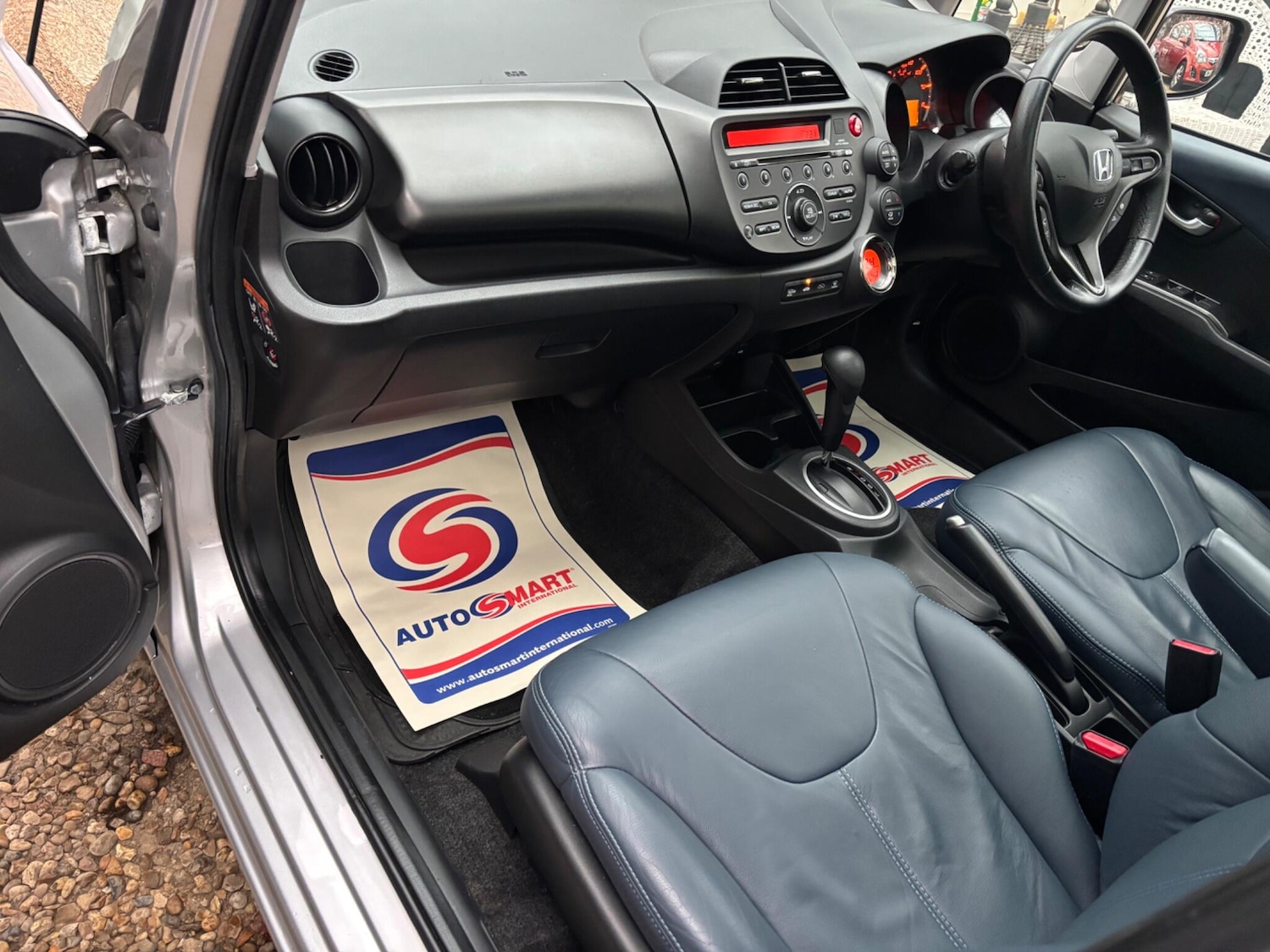 Used Honda Jazz 2014 for sale - 77166670: Photo 26