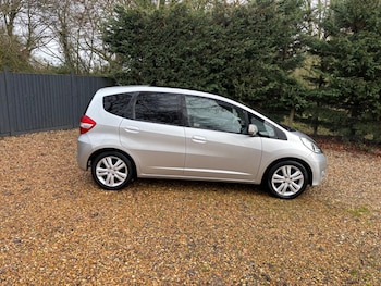 Used Honda Jazz 2014 for sale - 77166670: Photo