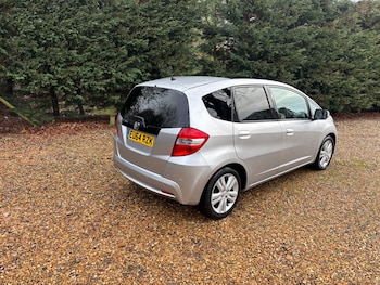 Used Honda Jazz 2014 for sale - 77166670: Photo