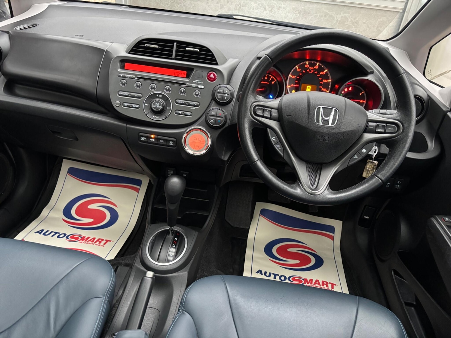 Used Honda Jazz 2014 for sale - 77166670: Photo 9