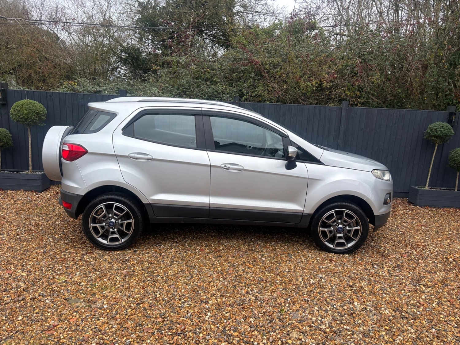 Used Ford Ecosport 2015 for sale - 76714310: Photo 2