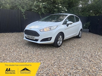 Used Ford Fiesta 2015 for sale - 79042958: Photo