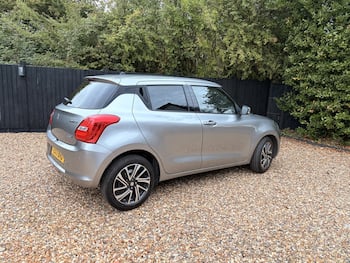 Used Suzuki Swift 2022 for sale - 79834256: Photo