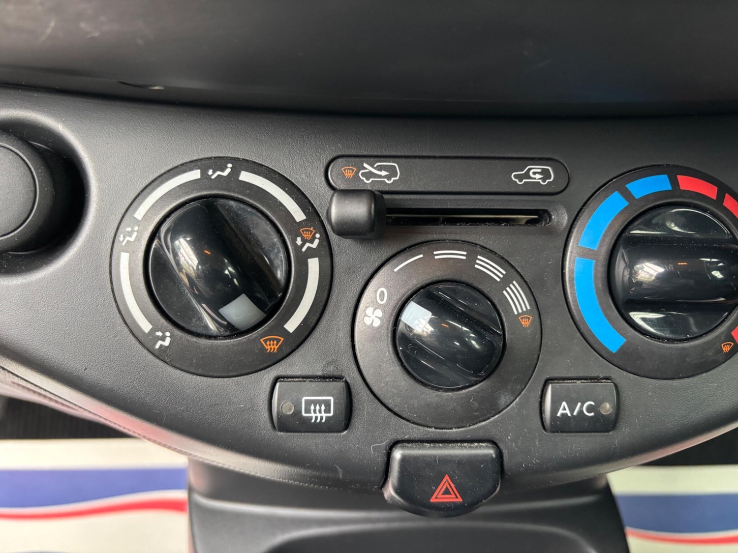 Used Nissan Micra 2010 for sale - 77808935: Photo 12