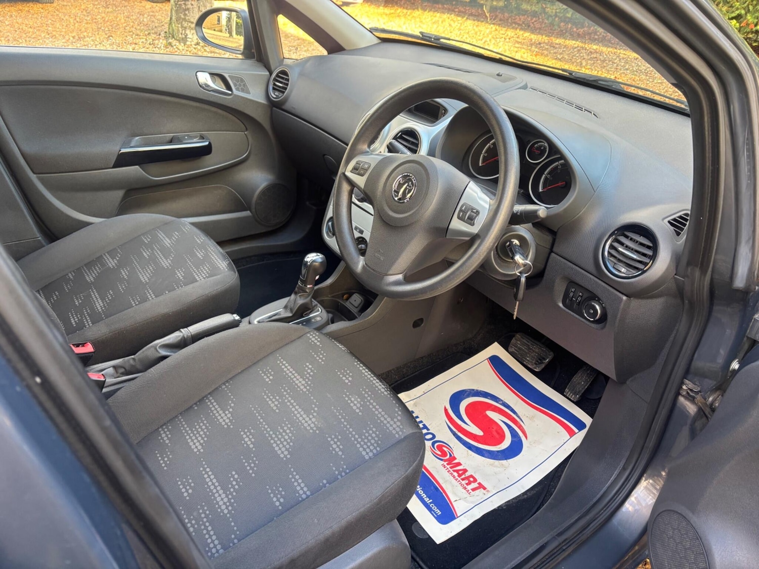 Used Vauxhall Corsa 2013 for sale - 76801804: Photo 6