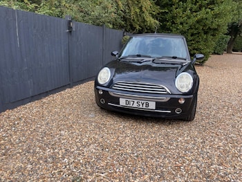 Used MINI Convertible 2006 for sale - 75635527: Photo