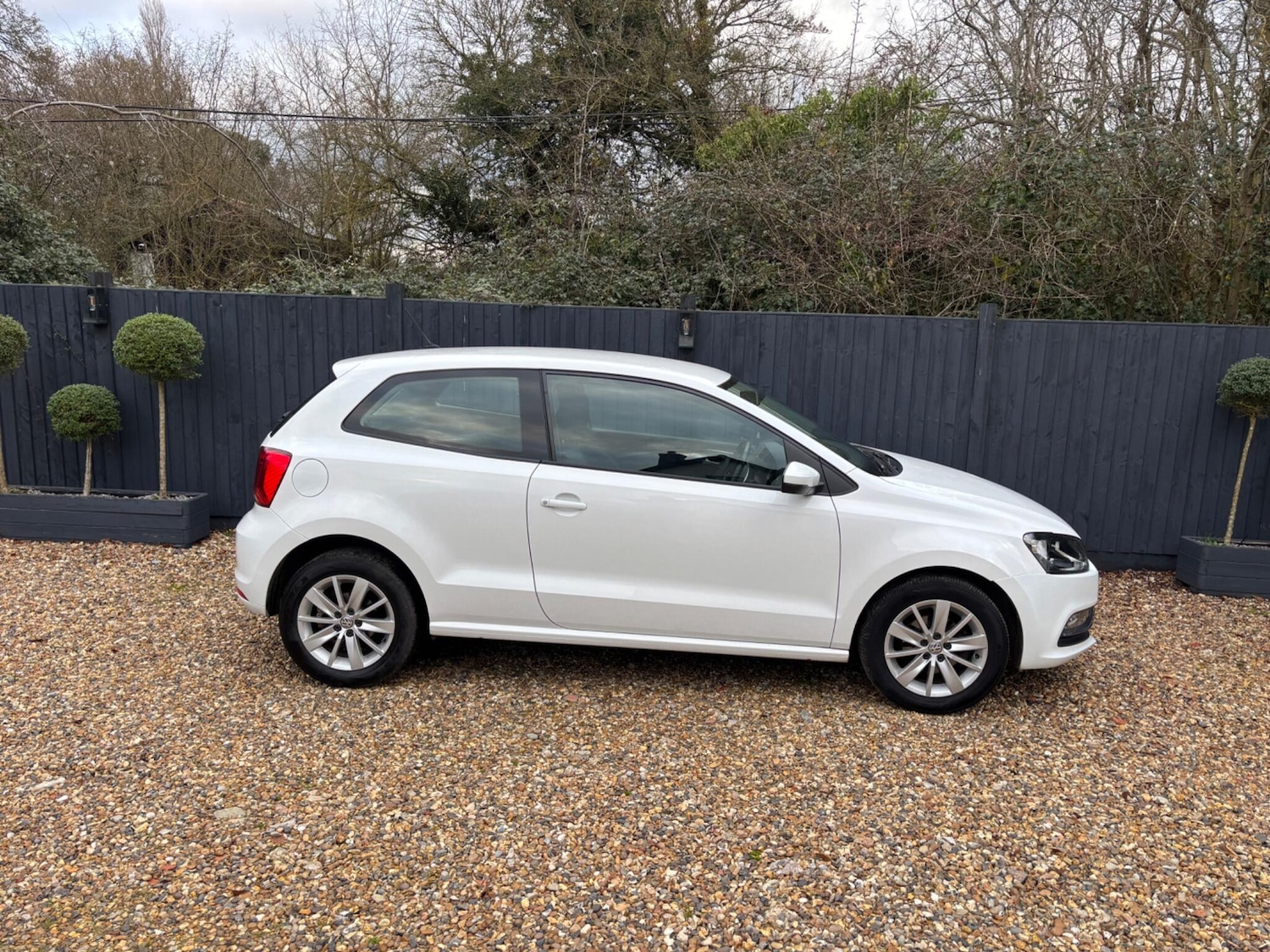 Used Volkswagen Polo 2014 for sale - 77266665: Photo 2