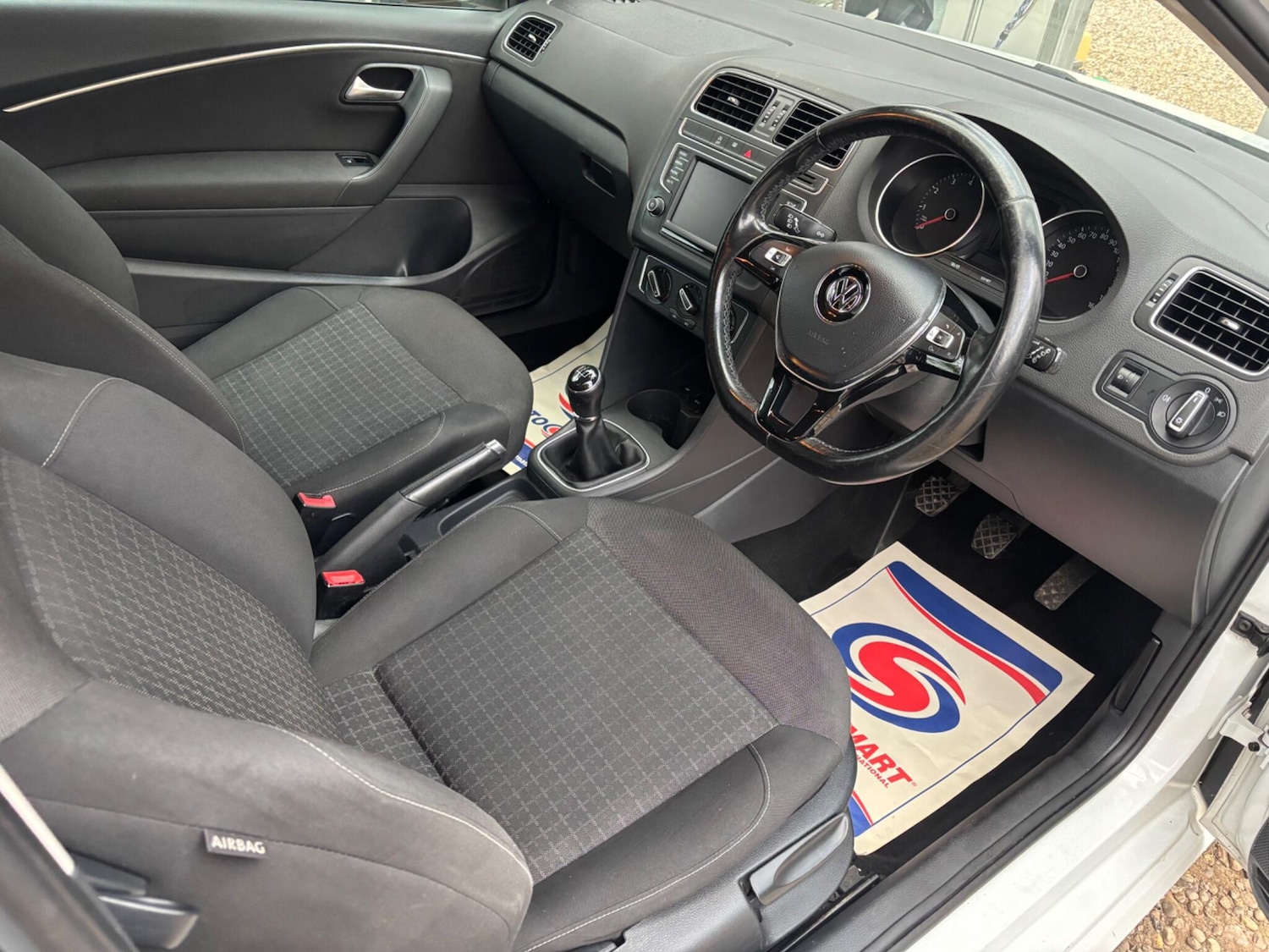 Used Volkswagen Polo 2014 for sale - 77266665: Photo 6