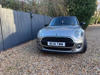 Used MINI Convertible 2016 for sale - 76714690: Photo