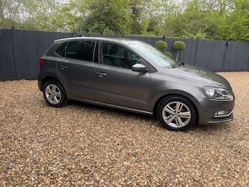 Used Volkswagen Polo 2016 for sale - 78318889: Photo
