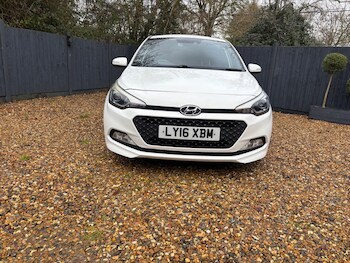 Used Hyundai i20 2016 for sale - 77510325: Photo