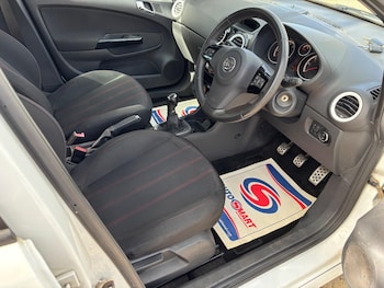 Used Vauxhall Corsa 2011 for sale - 77977690: Photo