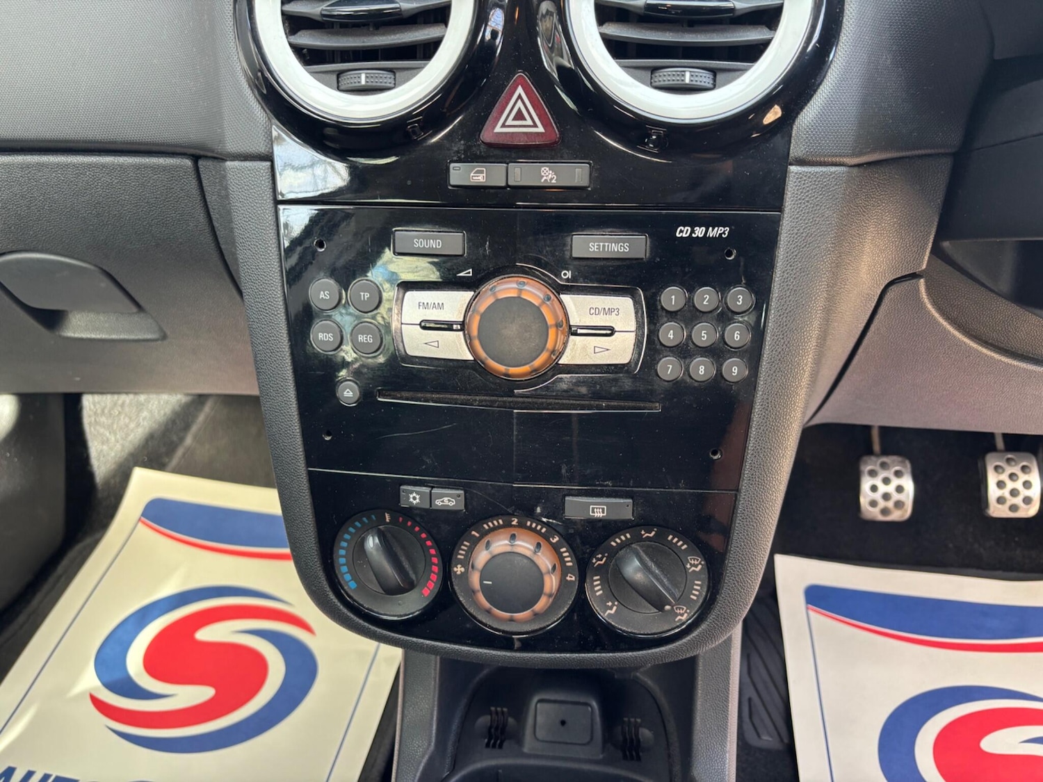 Used Vauxhall Corsa for sale - 77977690: Photo 7