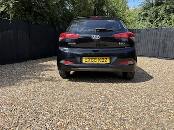 Used Hyundai i20 2016 for sale - 79111515: Photo