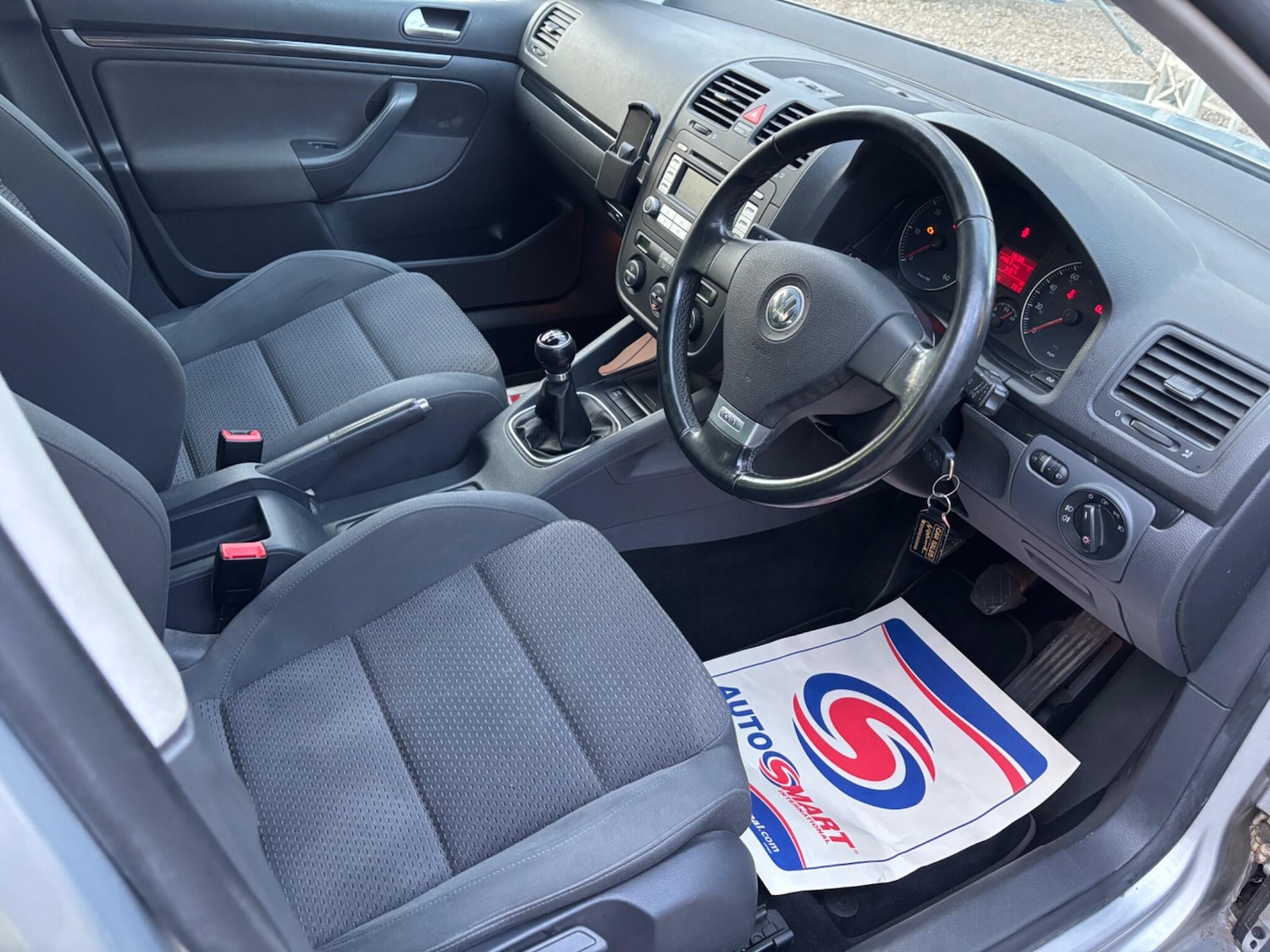 Used Volkswagen Golf 2009 for sale - 77377084: Photo 6