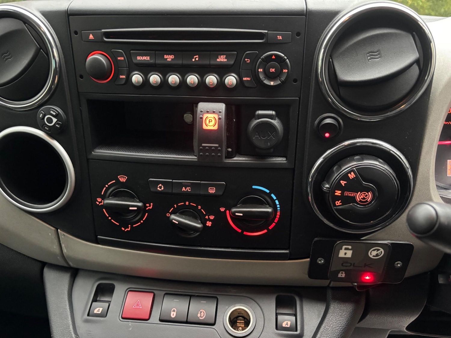 Used Citroen Berlingo 2015 for sale - 76591947: Photo 15