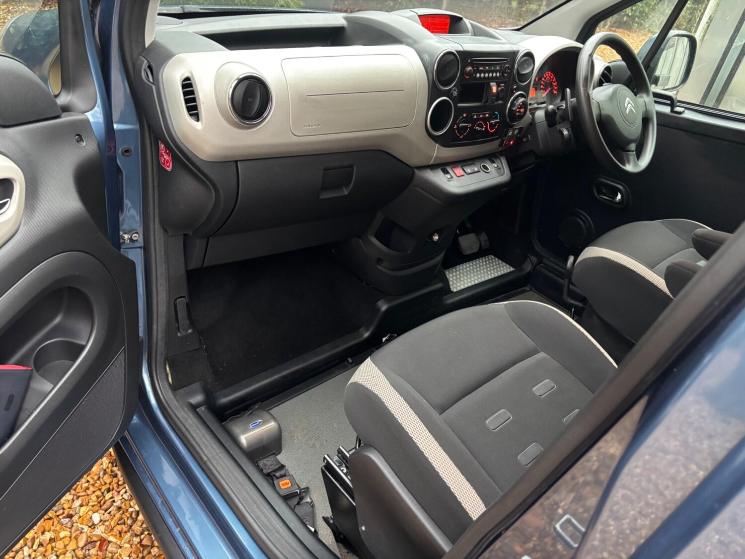 Used Citroen Berlingo 2015 for sale - 76591947: Photo 32