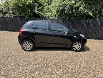 Used Toyota Yaris 2007 for sale - 79105102: Photo