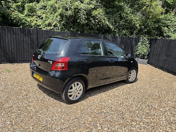 Used Toyota Yaris 2007 for sale - 79105102: Photo