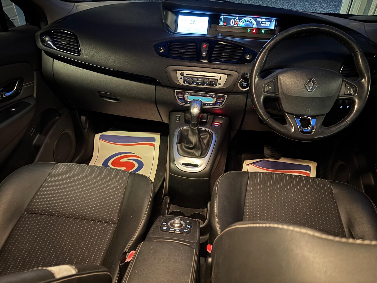 Used Renault Grand Scenic 2016 for sale - 77040565: Photo 9